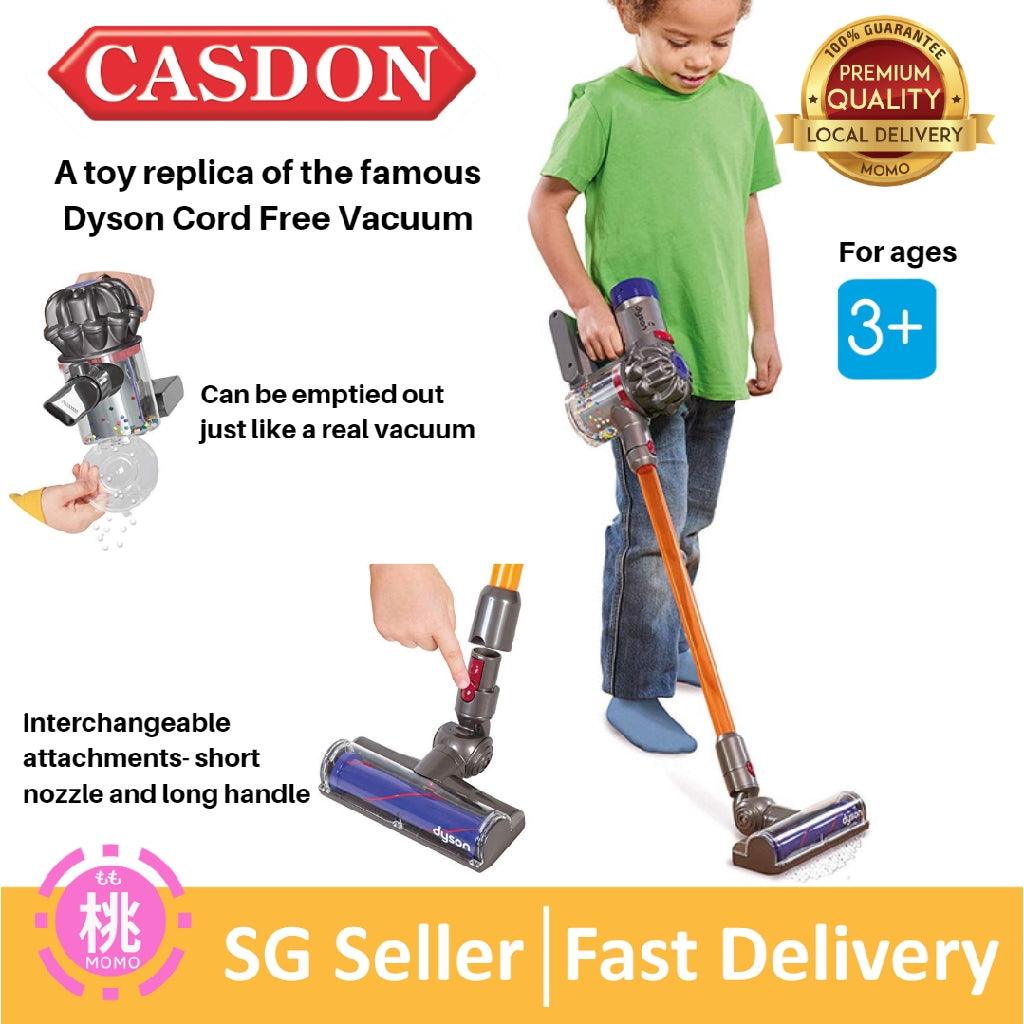 Casdon - Little Helper Cord-Free Vacuum Cleaner Toy - Momo Gadgets