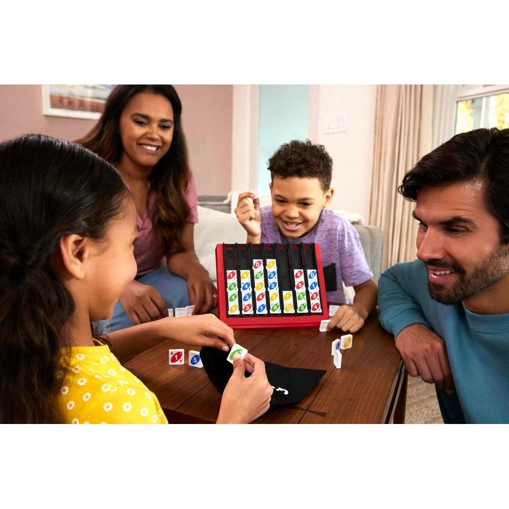 Mattel Games UNO Quatro Game with Colored Tiles & Plastic Game Grid for Adult, Family & Game Night