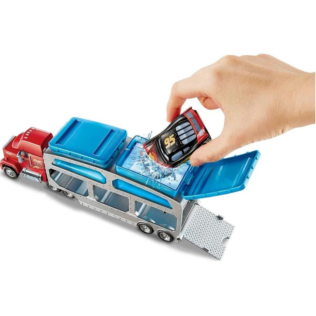 Mattel-Pixar Cars Mack Toy Truck & Lightning McQueen Color-Change Car, Dip & Dunk Trailer with 2 Levels & 2 Water Tanks