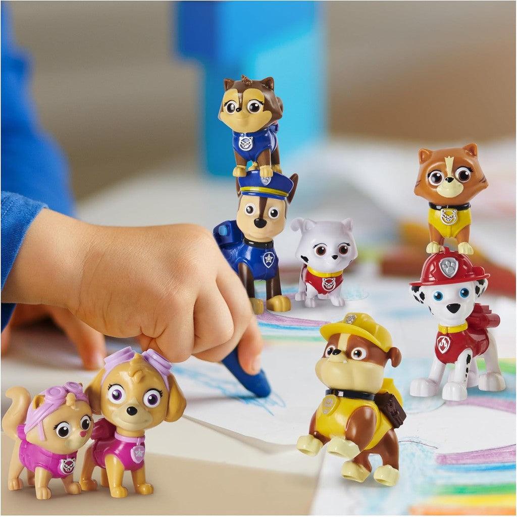 Paw Patrol, Kitty Catastrophe Gift Set with 8 Collectible Toy Figures, for Kids Aged 3 and Up