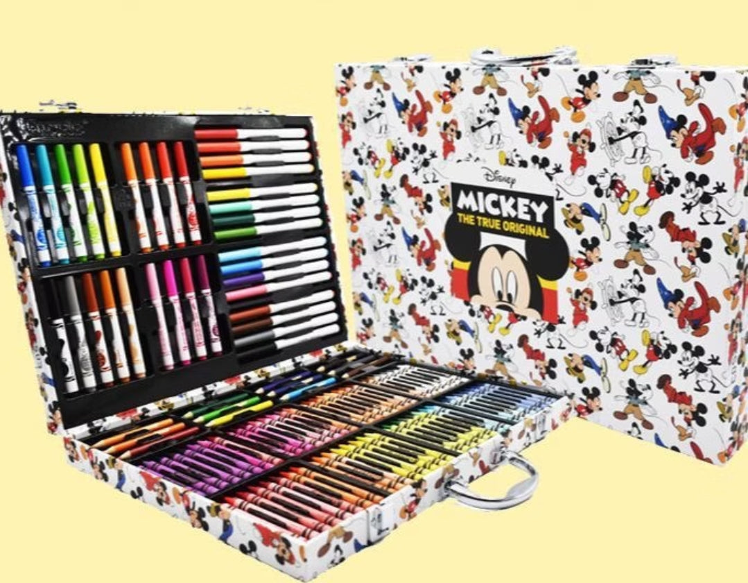 Crayola Inspiration Art Case Coloring Set, Gift for Kids, Kids Art Kit, 100+ piece Art Supplies
