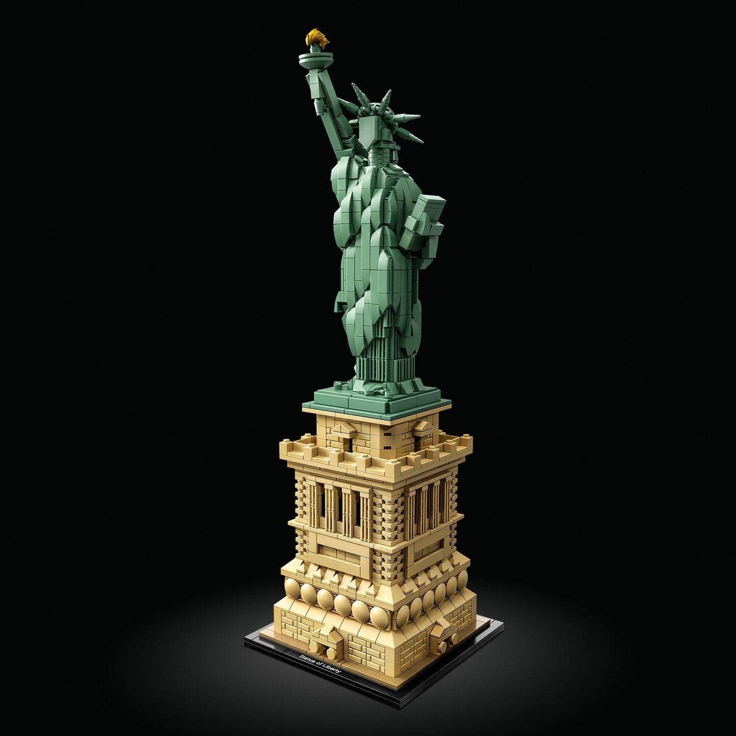 LEGO Architecture Statue of Liberty 21042 Building Kit (1685 Pieces)