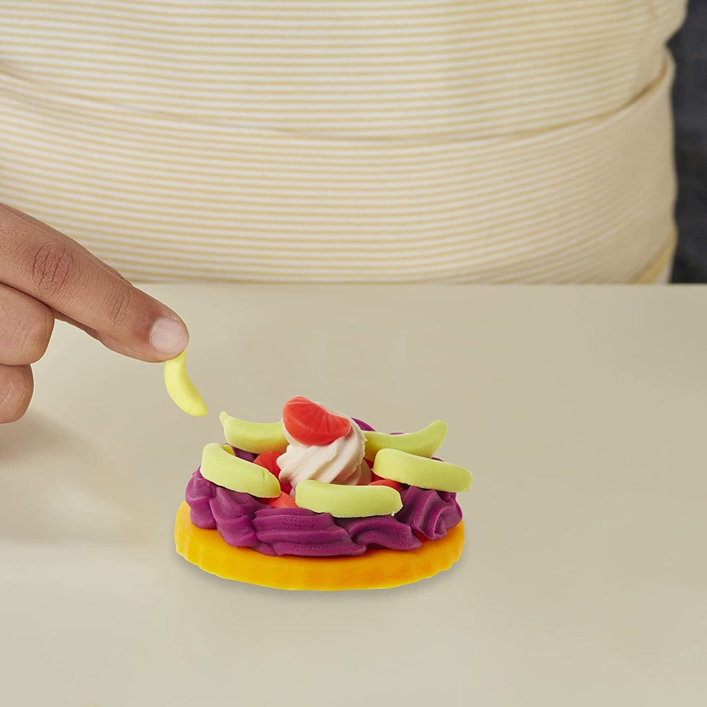 Play Doh Playdoh Kitchen Creations Cookie / Ultimate Cookie Baking Playset for Kids 3 Years and Up with Toy Mixer