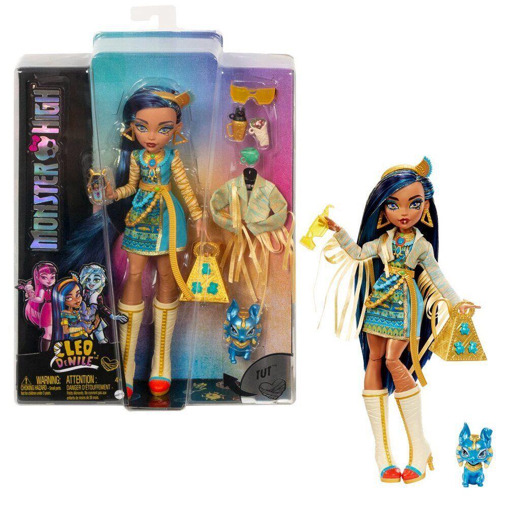 Monster High Creepover Party Doll, Twyla with Pet Bunny Dustin, Sleepover Clothes&Accessories like Hoodie, Book&Backpack
