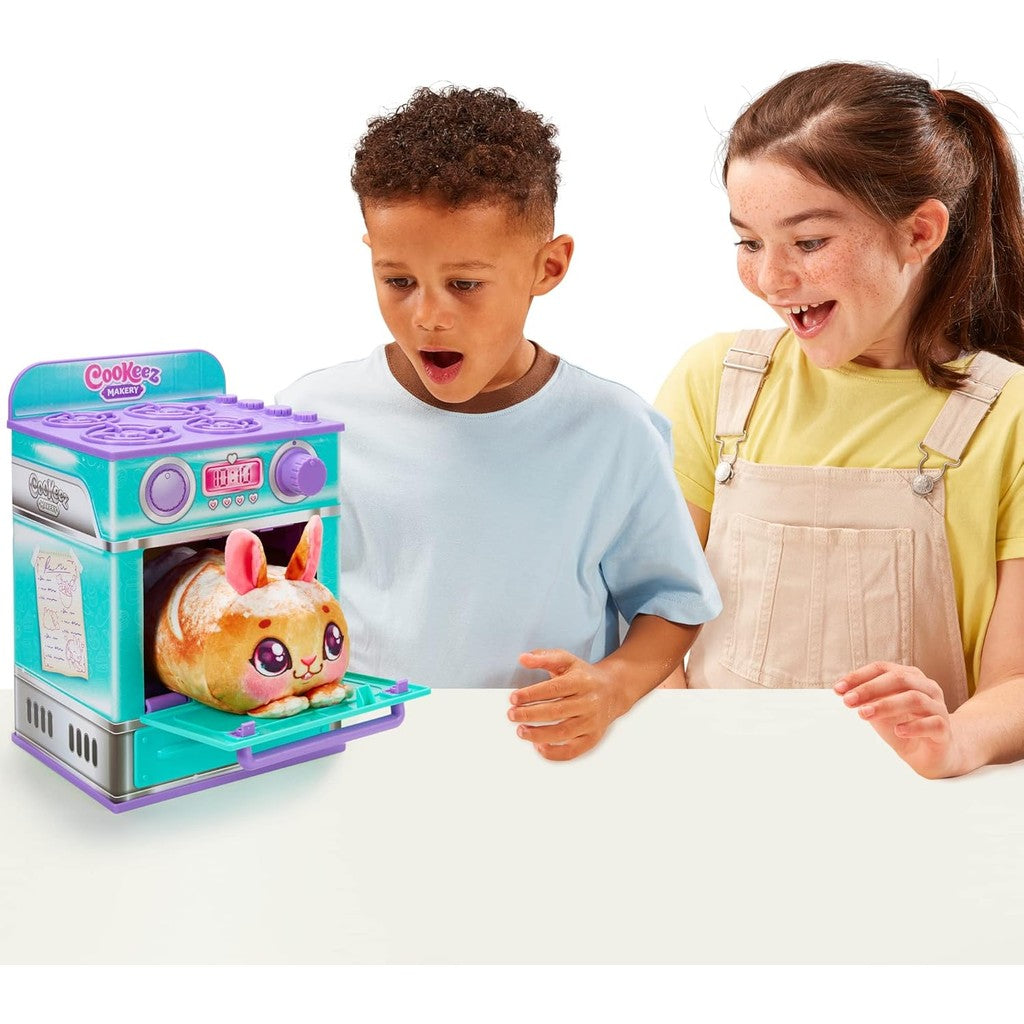 Baked Treatz Oven Playset – Interactive Bake & Reveal Toy Oven with Mystery Warm Scented Plush