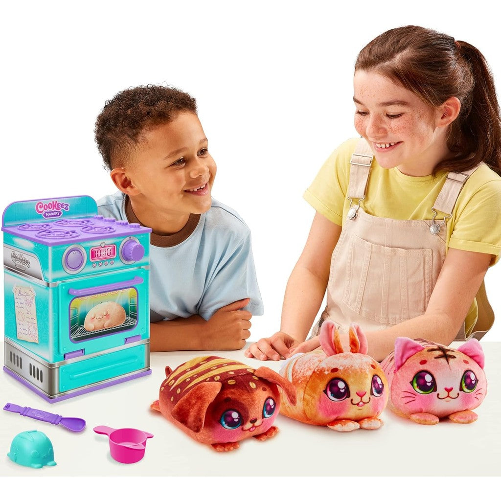 Baked Treatz Oven Playset – Interactive Bake & Reveal Toy Oven with Mystery Warm Scented Plush