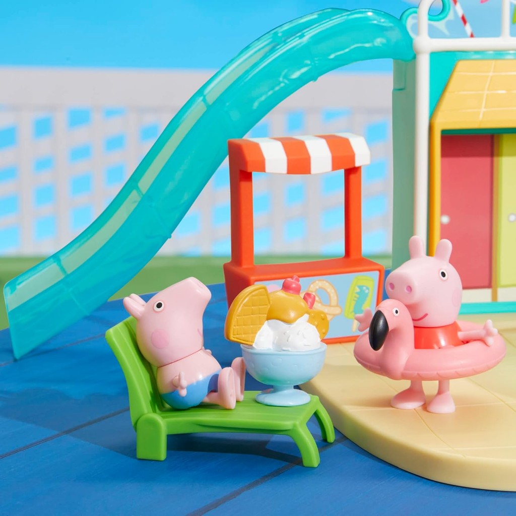 Peppa Pig Toys Peppa's Waterpark Playset, Peppa Pig Playset with 2 Peppa Pig Figures, Preschool Toys for 3 Year Old