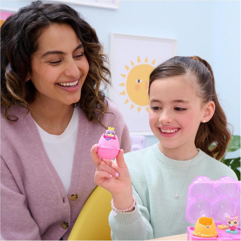 Hatchimals Alive, Egg Carton Toy with 5 Mini Figures in Self-Hatching Eggs, 11 Accessories/10 Accessories