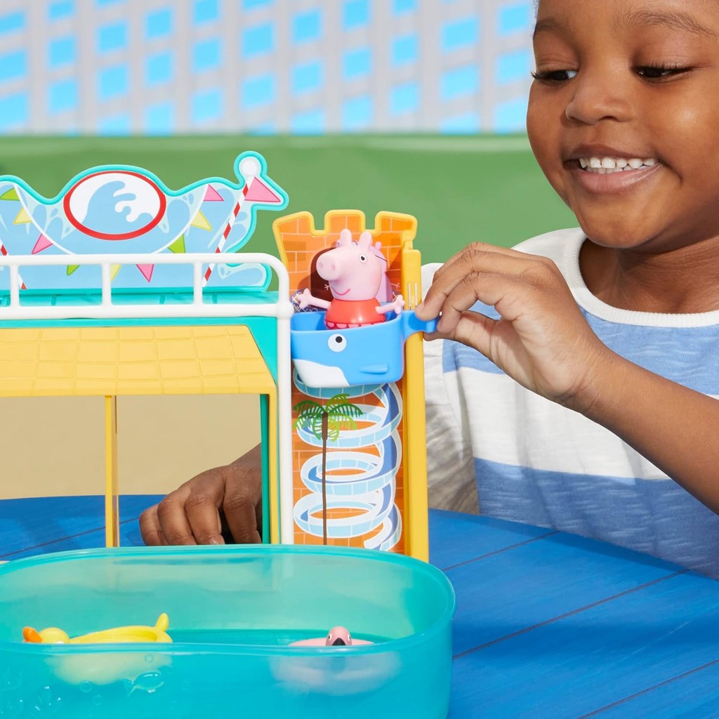 Peppa Pig Toys Peppa's Waterpark Playset, Peppa Pig Playset with 2 Peppa Pig Figures, Preschool Toys for 3 Year Old
