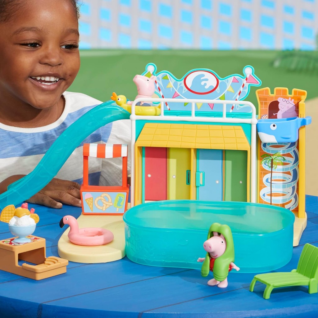 Peppa Pig Toys Peppa's Waterpark Playset, Peppa Pig Playset with 2 Peppa Pig Figures, Preschool Toys for 3 Year Old