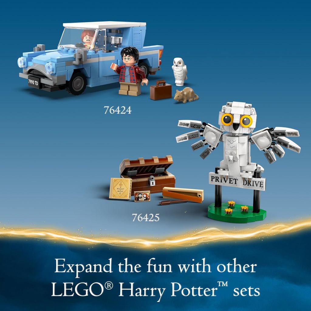 LEGO Harry Potter Flying Ford Anglia, Buildable Car Toy with 2 Minifigures for Role Play 76424