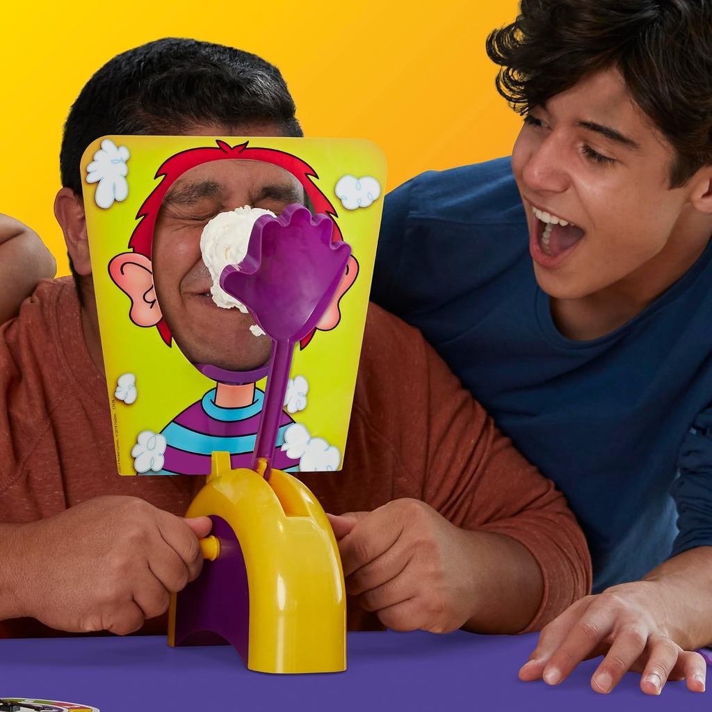 Hasbro Gaming Pie Face Game | Whipped Cream Family Board Game for Kids | Ages 5 and Up | for 2 or More Players