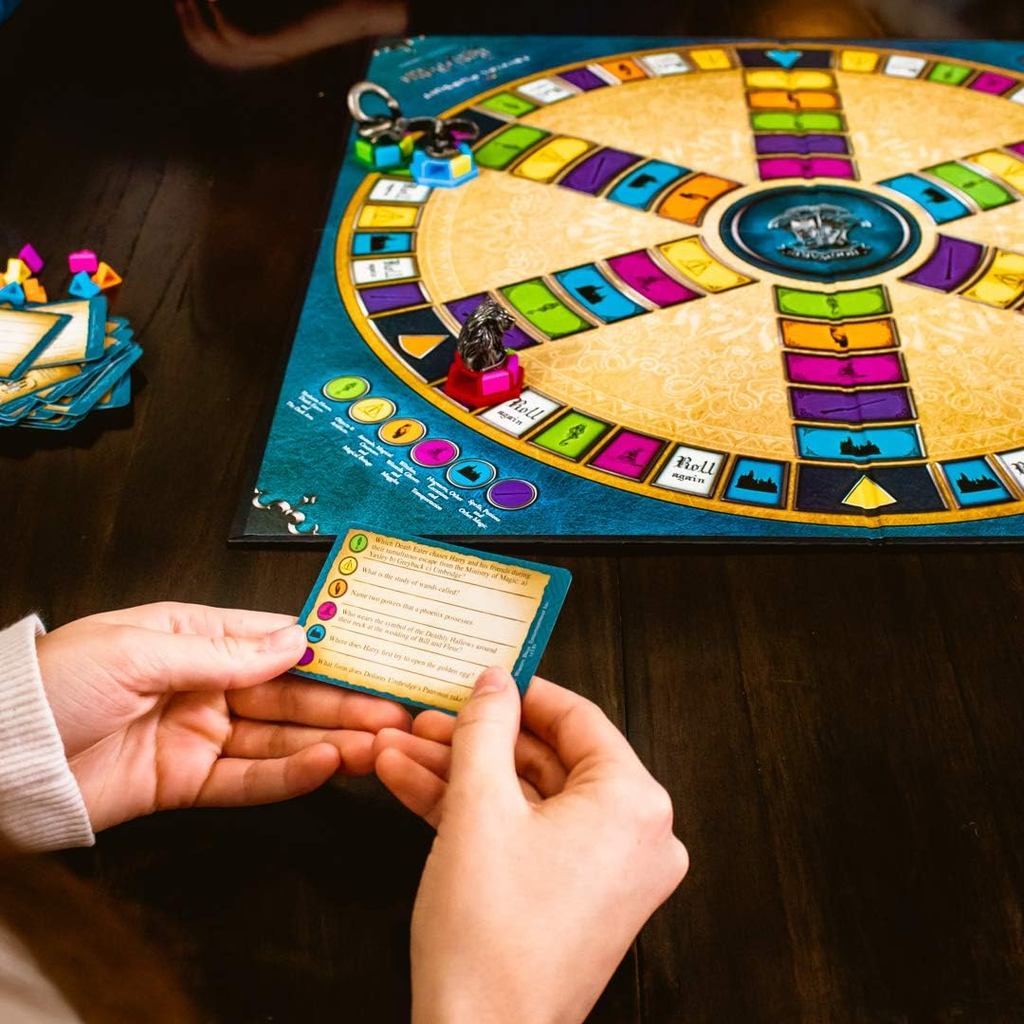 Trivial PURSUIT World of Harry Potter Ultimate Edition | TRIVIA Board Game Based on Harry Potter Films