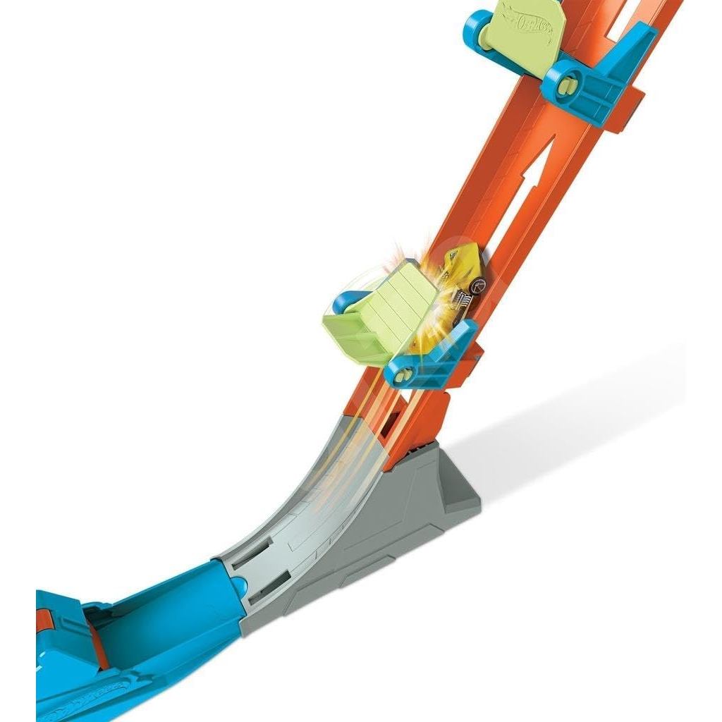 Hot Wheels Exclusive Action Classic Stunt 2 Car Track Toy