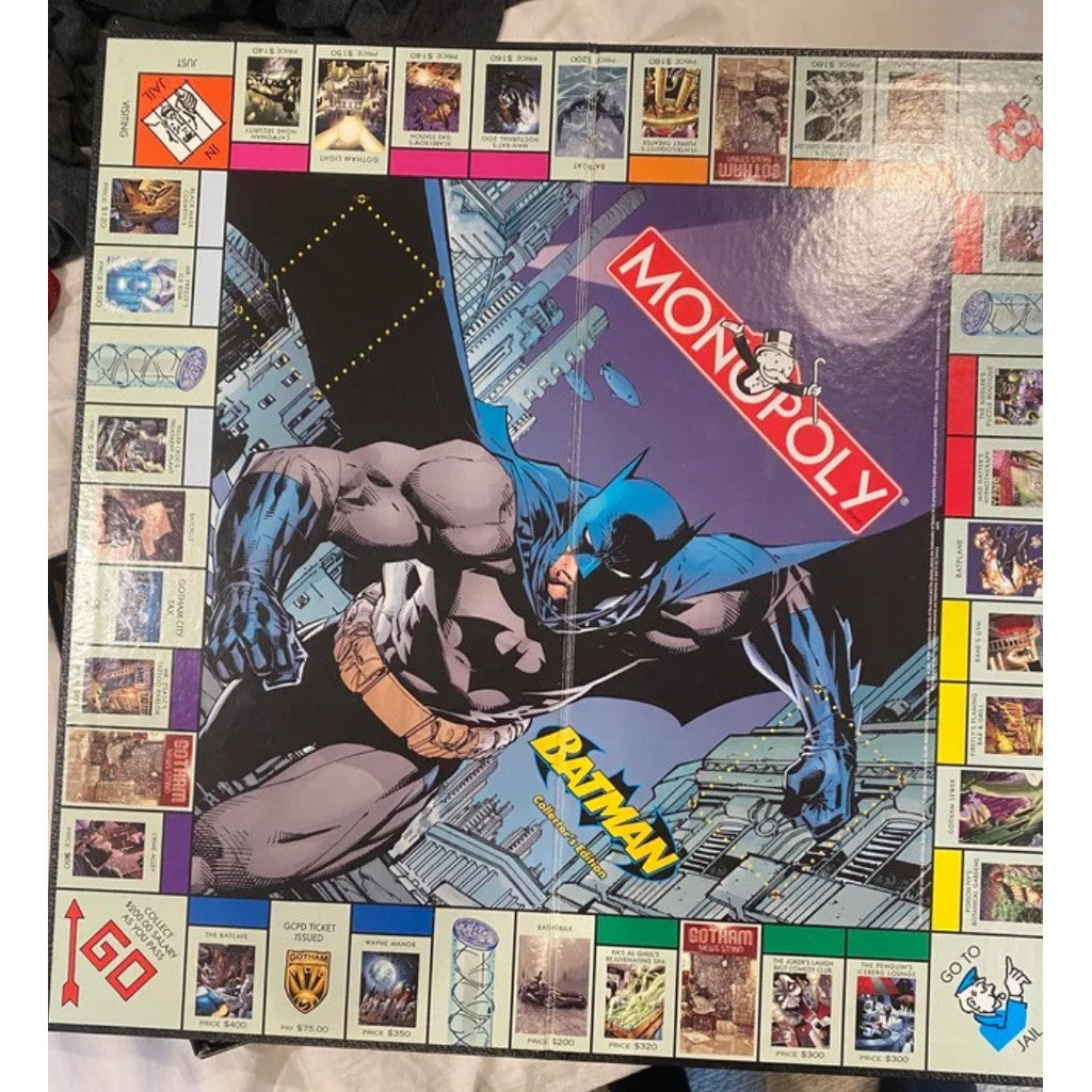 Monopoly Batman Edition Board Game | Monopoly Game for Batman Fans | Ages 8 and Up | 2 to 4 Players