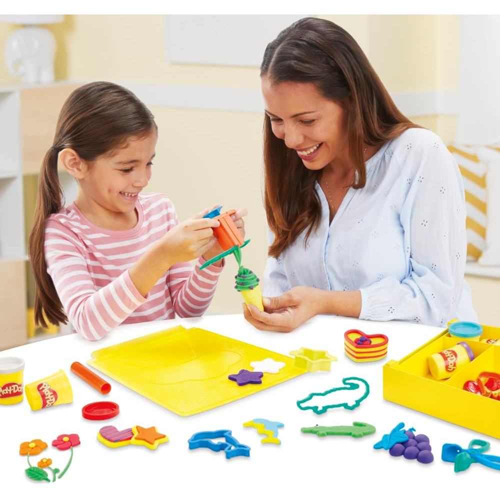 Play-Doh Large Tools and Storage Activity Set , 8 Non-Toxic Play-Doh Colours and 20-Plus Tools